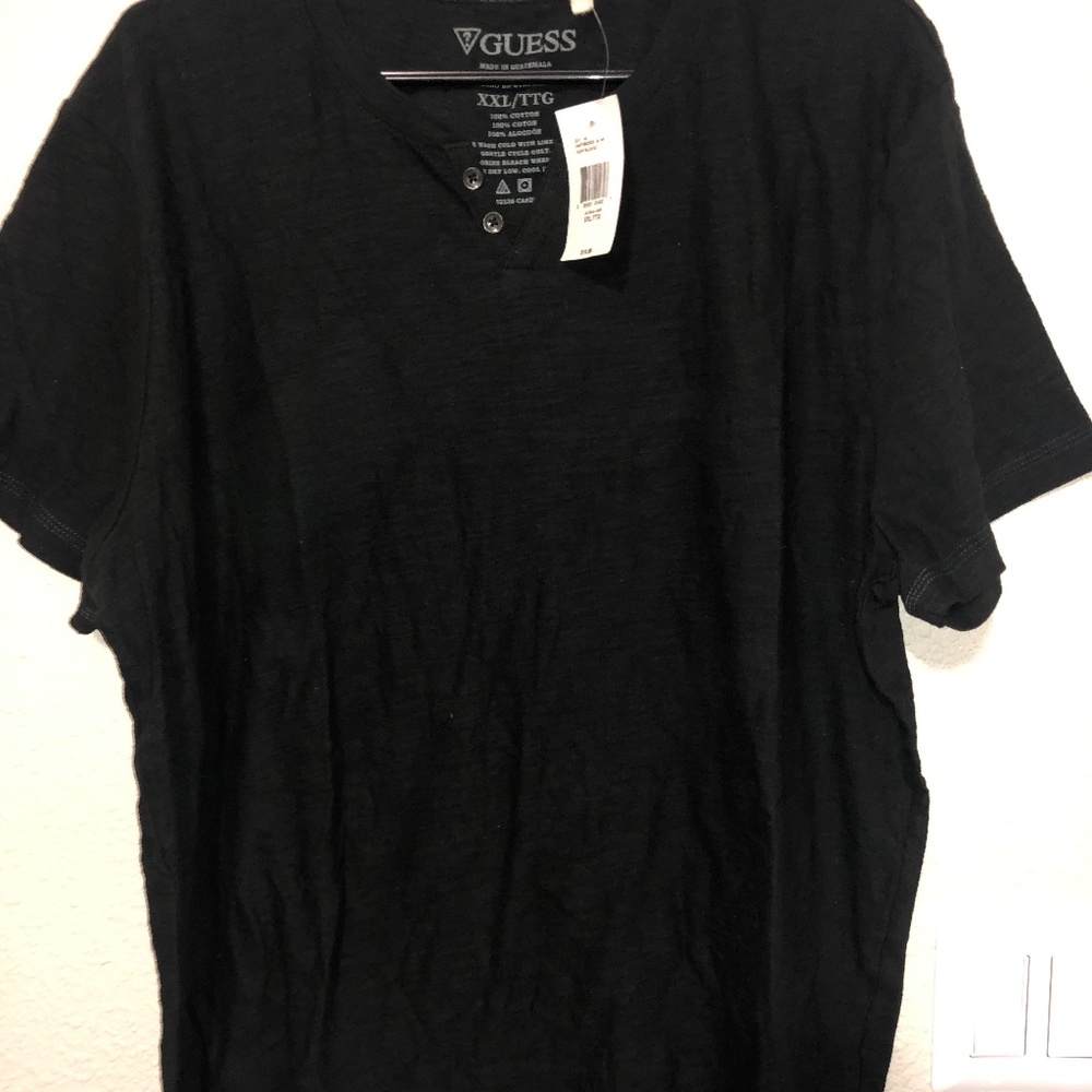 T shirts, Guess